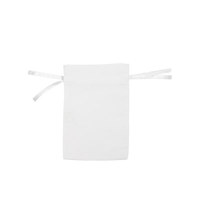 Sac à cordon en satin blanc (15*19 cm)