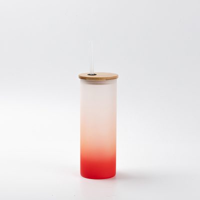 Gobelet fin en verre de 17 oz/500 ml avec couvercle en paille et en bambou (givré, rouge dégradé)